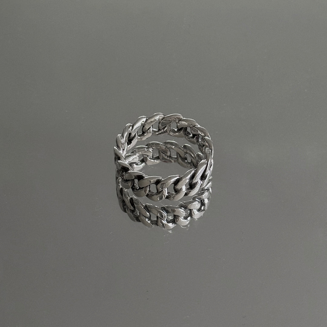 Front view of mens silver cuban ring